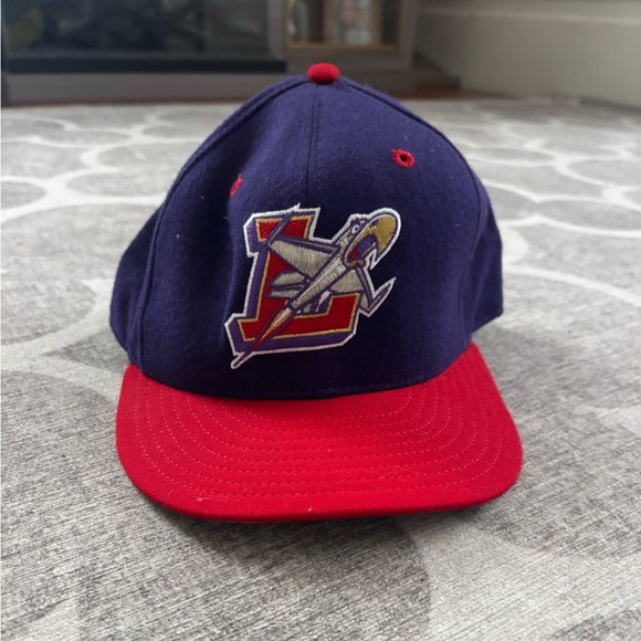 New Era Gray and Red 59Fifty Cap - Picture 1 of 4
